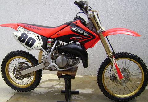 EXCELENTE MOTO