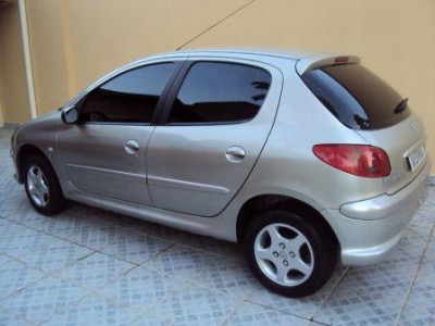 peugeot 006 compacto.jpg