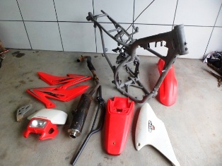 Quadro e peças.JPG