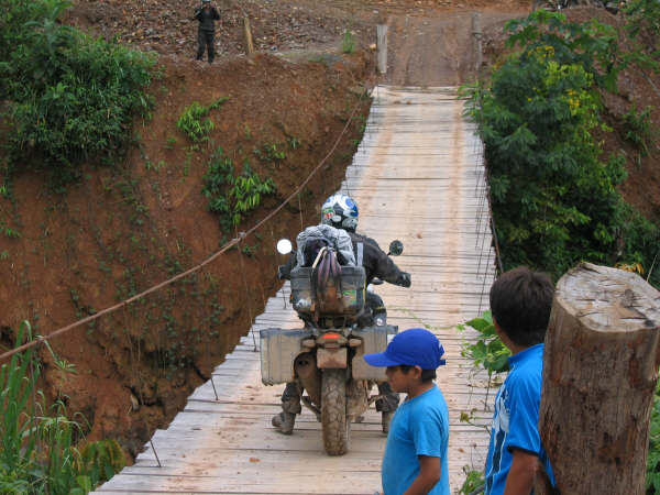 A ponte da cordilheira que cai...ha