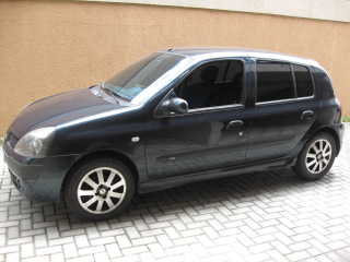 clio 320 002.JPG