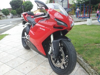 ducati anuncio 5.jpg