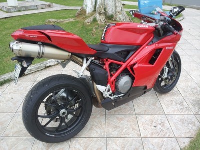 ducati anuncio 4.jpg