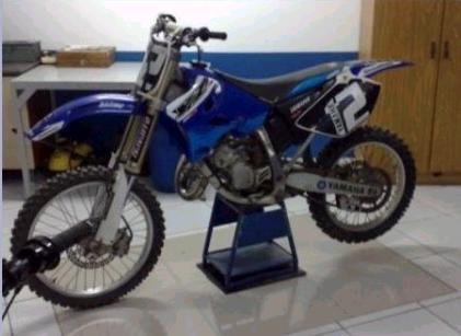 YZ125-2005.jpg