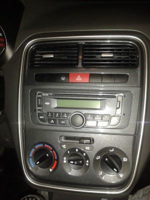 fiat-punto-4-portas_MLB-F-5184929740_102013.jpg