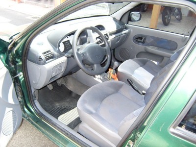 SL740063.jpg