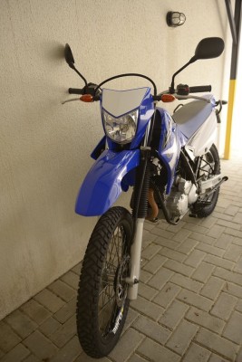 lander 250 2.jpg