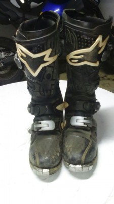 Cabeçoides_AlpinestarsTech8_1.jpg