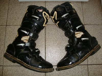 Bota tech 1.JPG