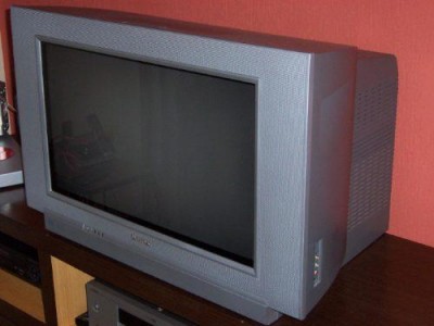 PHILIPS 29" WIDESCREEN TELA PLANA R$450,00